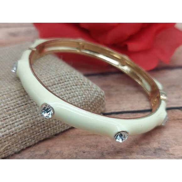 Premier Designs Hinged Bangle CREME BRULEE 7.5" Gold Tone Crystals White Enamel - Picture 1 of 12